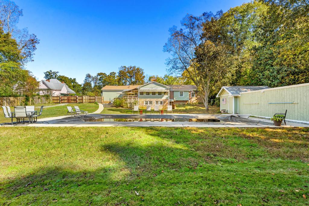 Hartwell, Georgia, 30643, United States, 4 Bedrooms Bedrooms, ,3 BathroomsBathrooms,Residential,For Sale,1989315