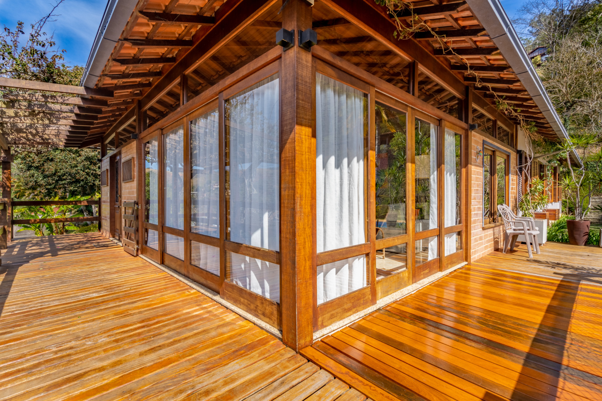  Mountain residence with leisure area and guest suite in Itaipava - 物件實景