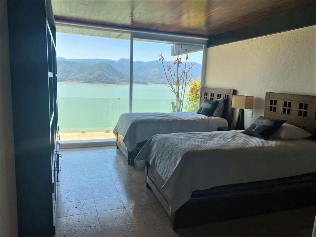 Valle de Bravo, Estado de México, 51200, Mexico, 4 Bedrooms Bedrooms, ,4 BathroomsBathrooms,Residential,For Sale,1720857