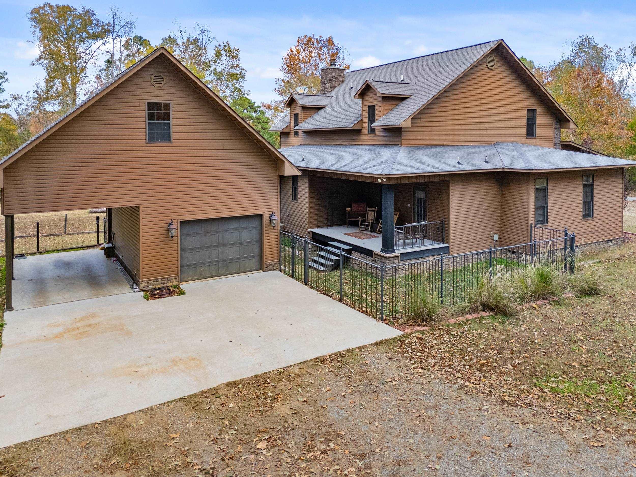 Benton, Arkansas, 72019, United States, 5 Bedrooms Bedrooms, ,5 BathroomsBathrooms,Residential,For Sale,1994401