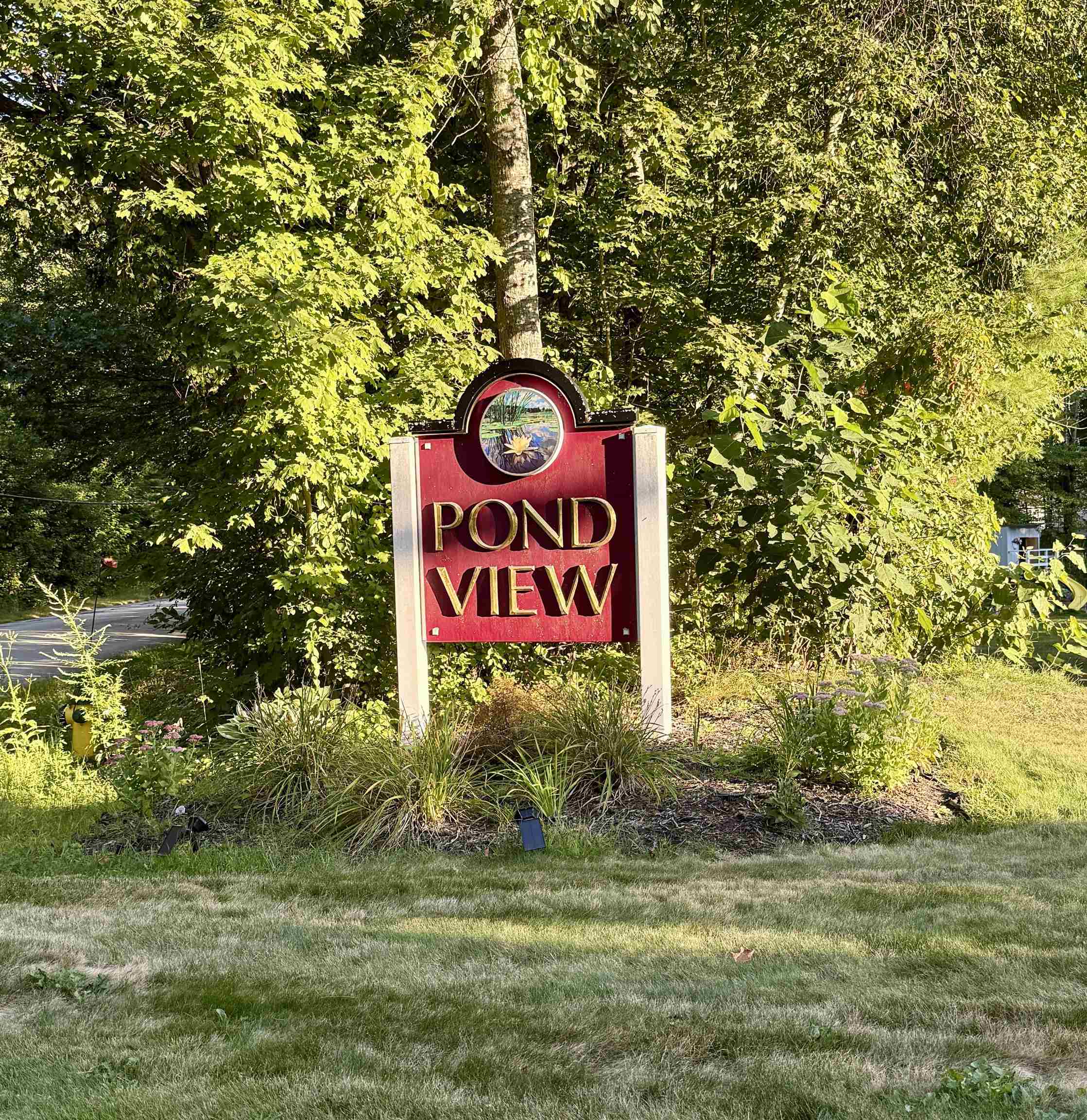 Hudson, New Hampshire, 03051, United States, 3 Bedrooms Bedrooms, ,2 BathroomsBathrooms,Residential,For Sale,1940270