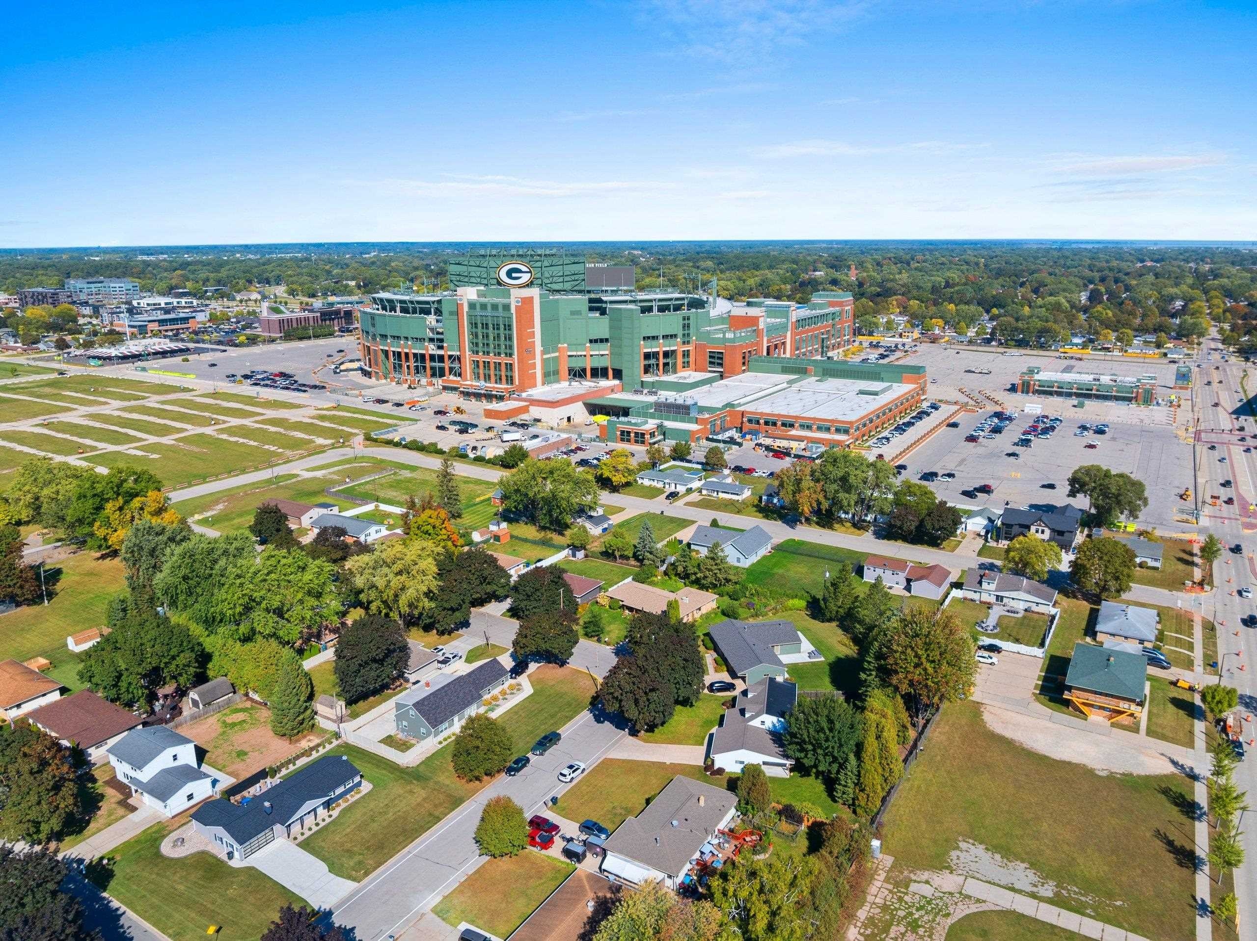 GREEN BAY, Wisconsin, 54304-4417, United States, 4 Bedrooms Bedrooms, ,2 BathroomsBathrooms,Residential,For Sale,1978060