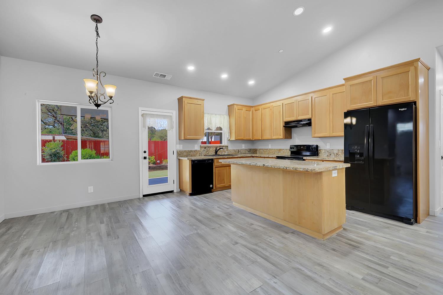 Oregon House, California, 95962, United States, 3 Bedrooms Bedrooms, ,2 BathroomsBathrooms,Residential,For Sale,1930736