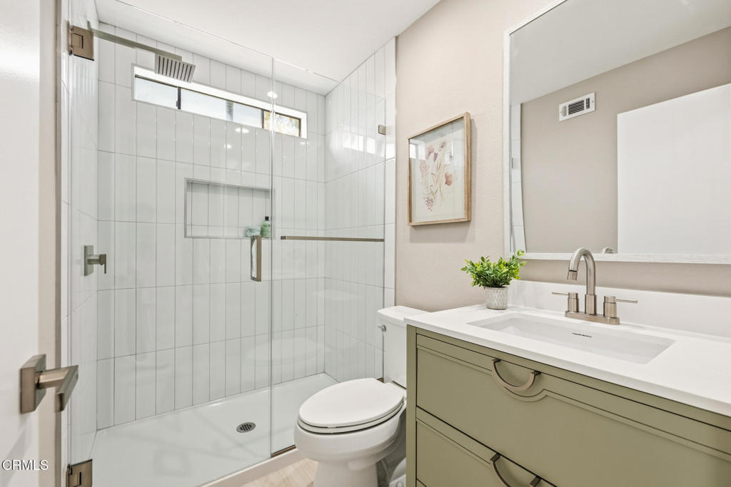 Camarillo, California, 93012, United States, 2 Bedrooms Bedrooms, ,2 BathroomsBathrooms,Residential,For Sale,2013759