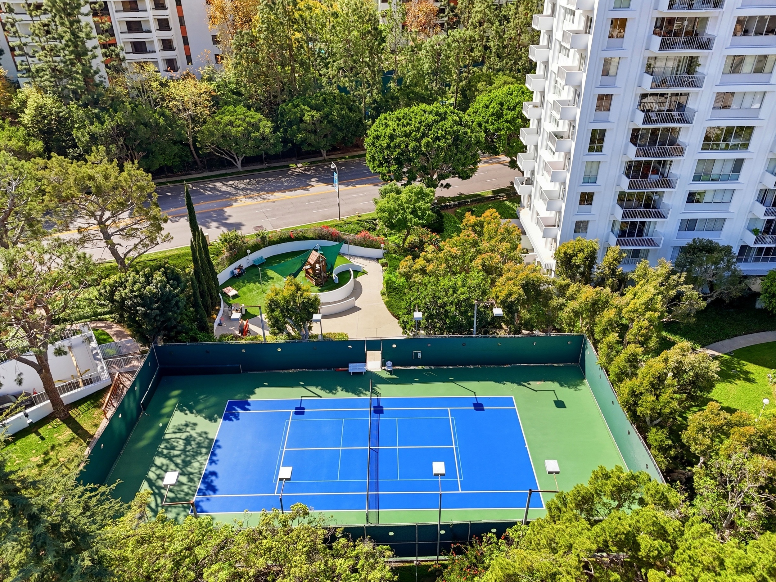  2160 Century Park East, Unit 411 - 物件實景