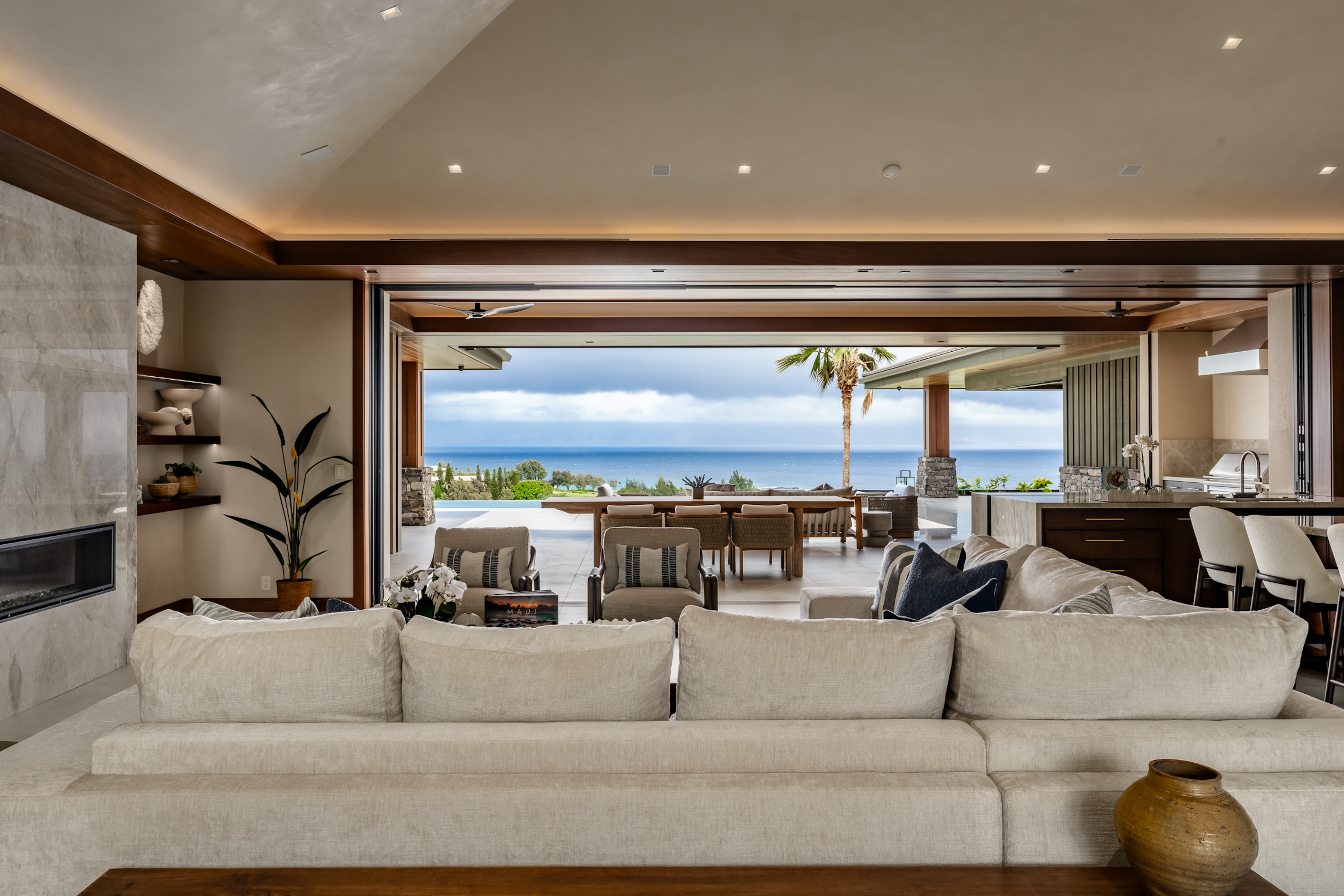  Move-In Ready Luxury: A Masterpiece in Kapalua