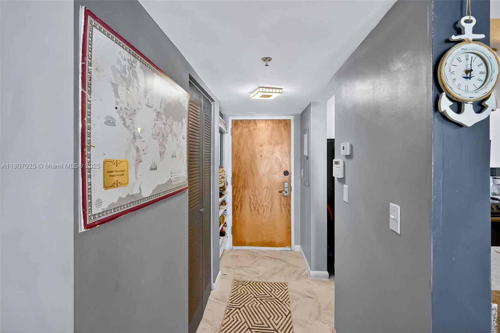 Miami, Florida, 33131, United States, 1 Bedroom Bedrooms, ,1 BathroomBathrooms,Residential,For Sale,1986520