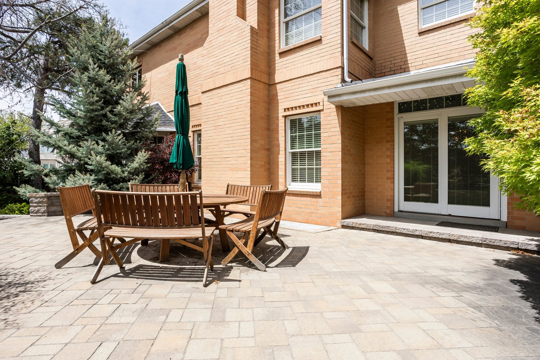  Custom Brick Beauty on Quiet Cul-de-Sac with Luxury Outdoor Living - 物件實景