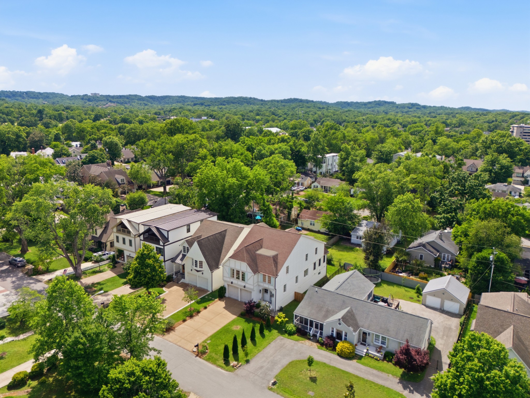  114A Lasalle Ct, Nashville, TN, 37205 - 物件實景
