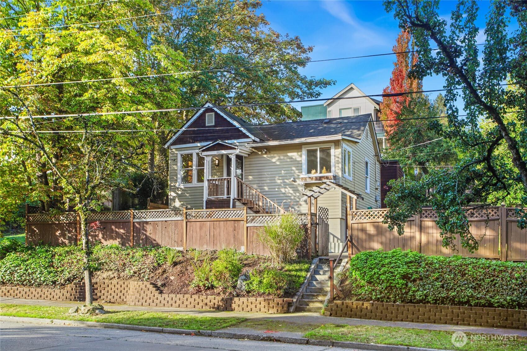 SEATTLE, Washington, 98122, United States, 3 Bedrooms Bedrooms, ,2 BathroomsBathrooms,Residential,For Sale,1987926