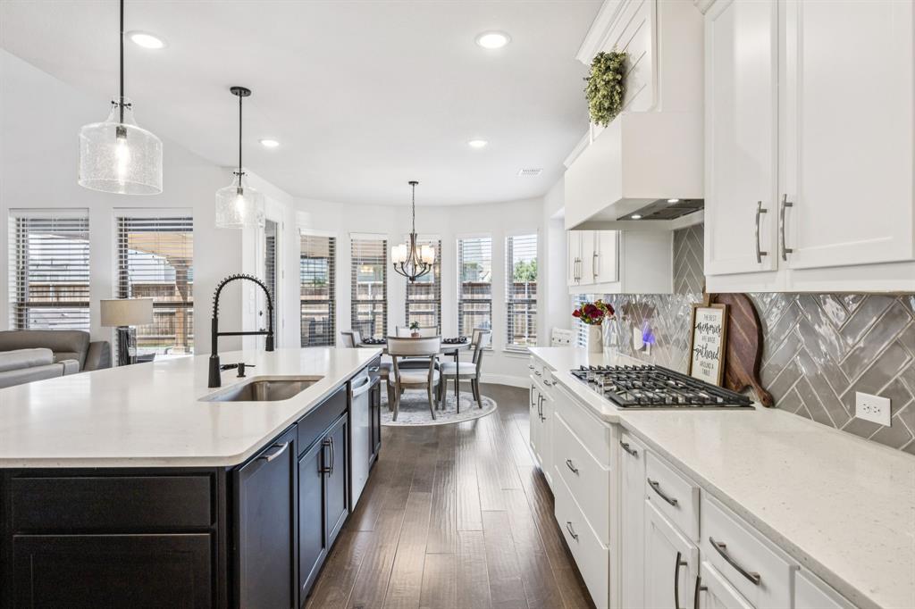Rockwall, Texas, 75087, United States, 4 Bedrooms Bedrooms, ,4 BathroomsBathrooms,Residential,For Sale,1901224