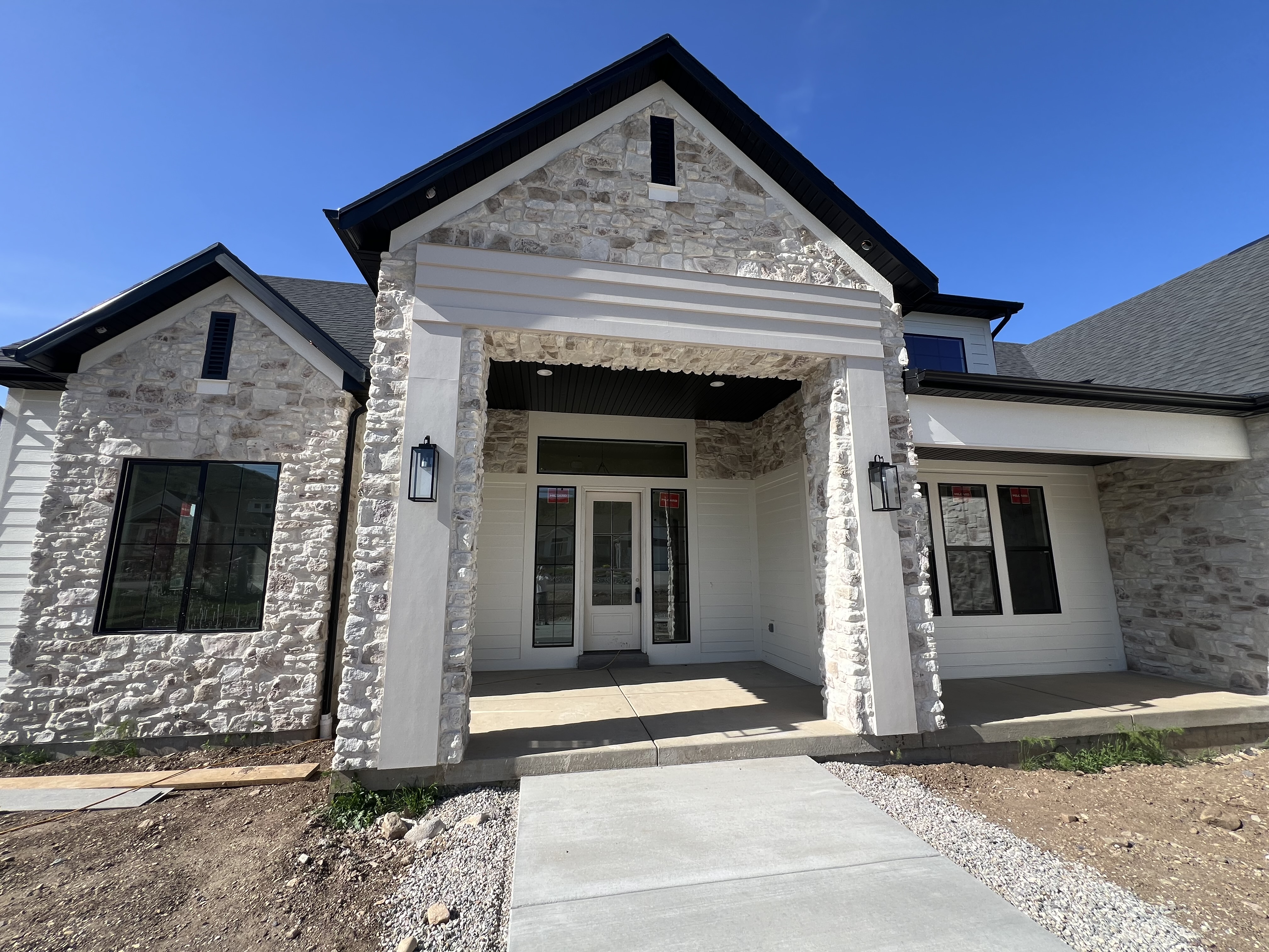 Mantua, Utah, 84324, United States, 4 Bedrooms Bedrooms, ,3 BathroomsBathrooms,Residential,For Sale,1793207