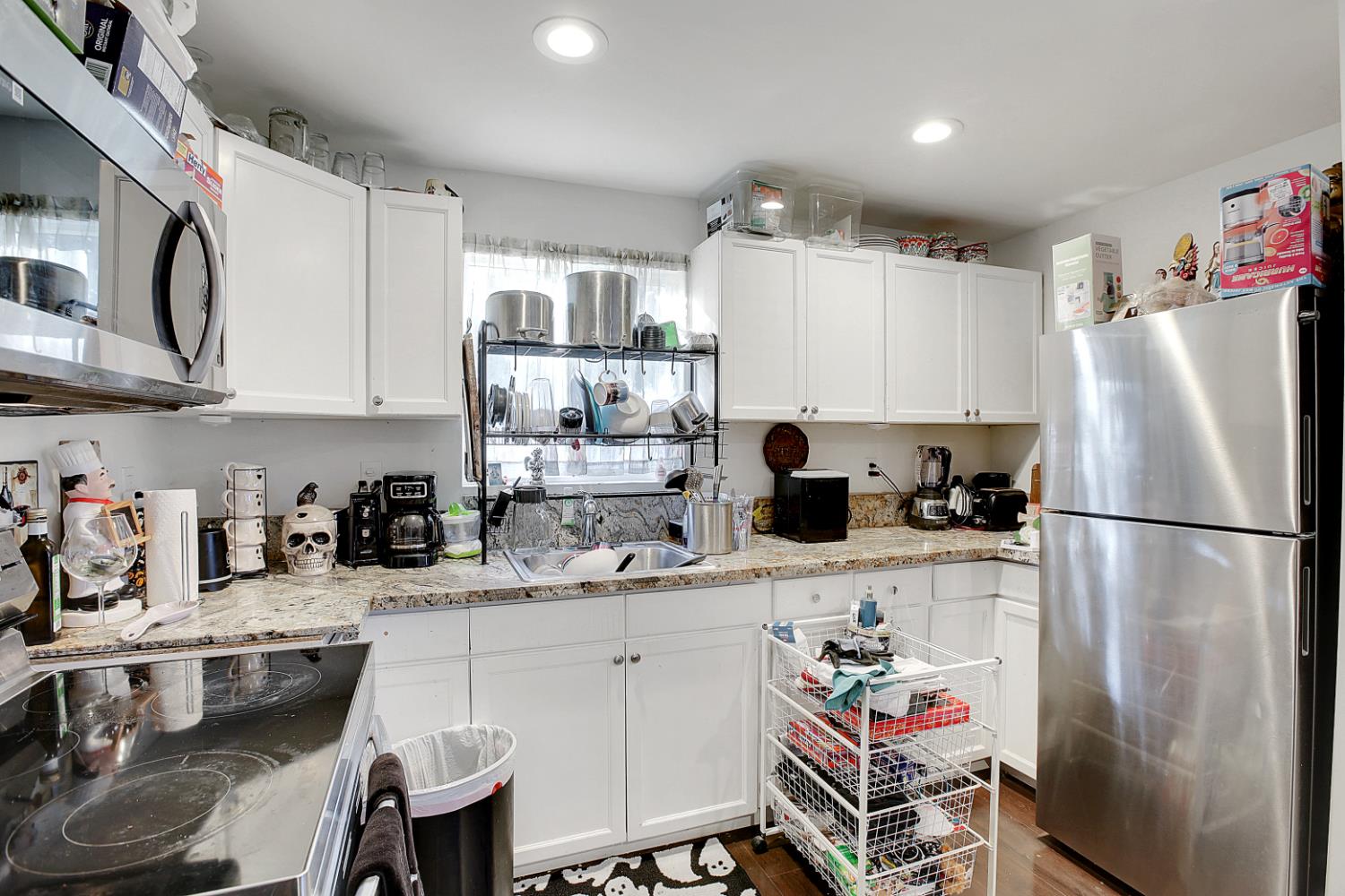 Sacramento, California, 95820, United States, 3 Bedrooms Bedrooms, ,2 BathroomsBathrooms,Residential,For Sale,1993512