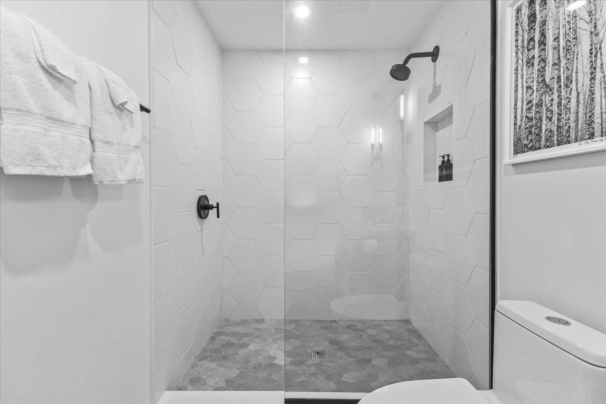 129 Eloise Lane #A & B Units A & B, Stowe, Vermont, 05672, United States, 5 Bedrooms Bedrooms, ,1 BathroomBathrooms,Residential,For Sale,129 Eloise Lane #A & B Units A & B,1615474