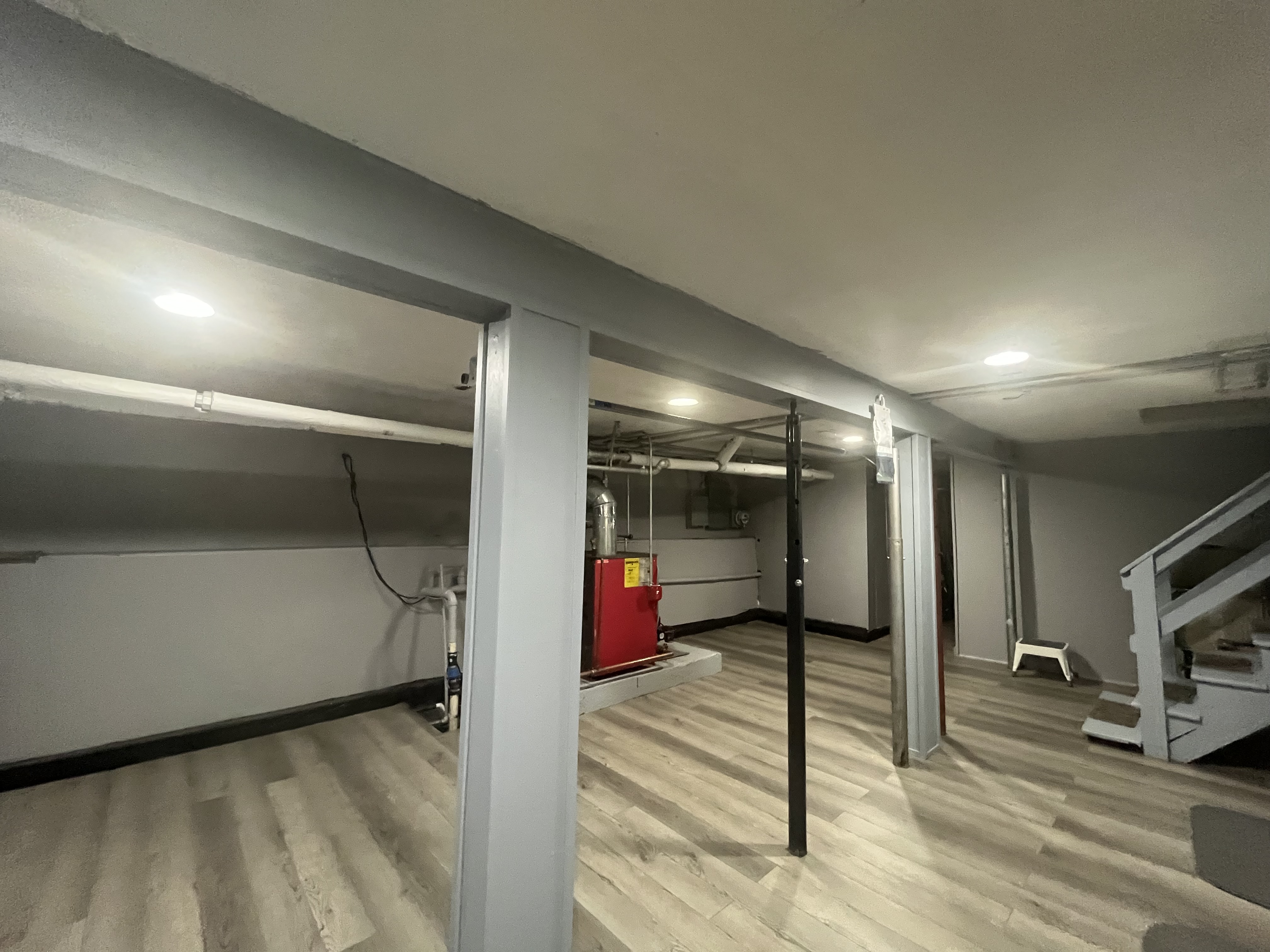 Bronx, New York, 10475, United States, 3 Bedrooms Bedrooms, ,2 BathroomsBathrooms,Residential,For Sale,1974345