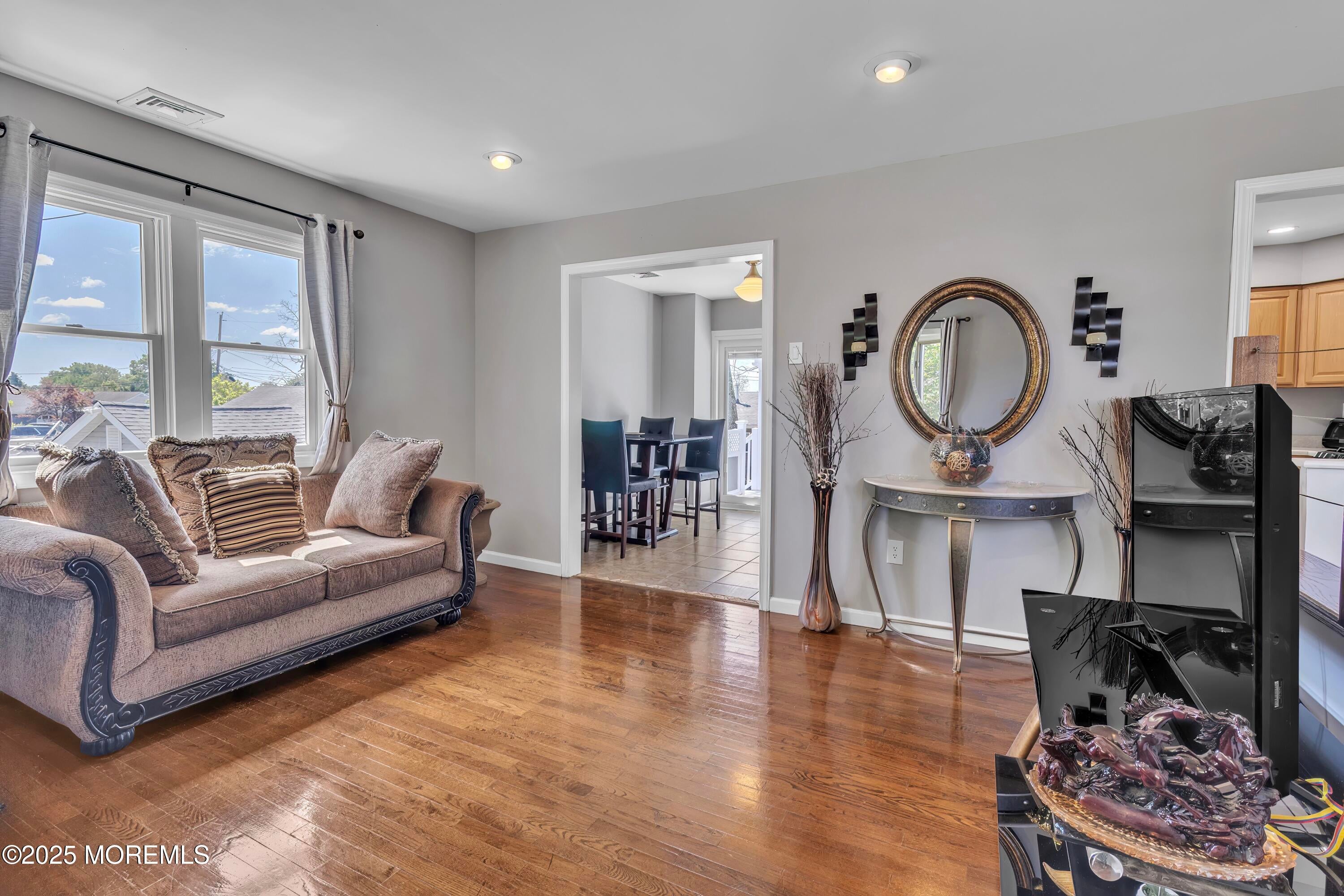 Toms River, New Jersey, 08753, United States, 5 Bedrooms Bedrooms, ,2 BathroomsBathrooms,Residential,For Sale,1996778