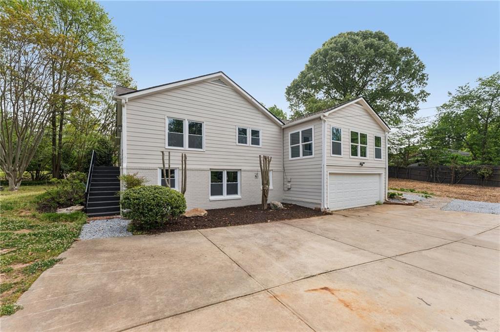 Atlanta, Georgia, 30338, United States, 3 Bedrooms Bedrooms, ,2 BathroomsBathrooms,Residential,For Sale,2037309