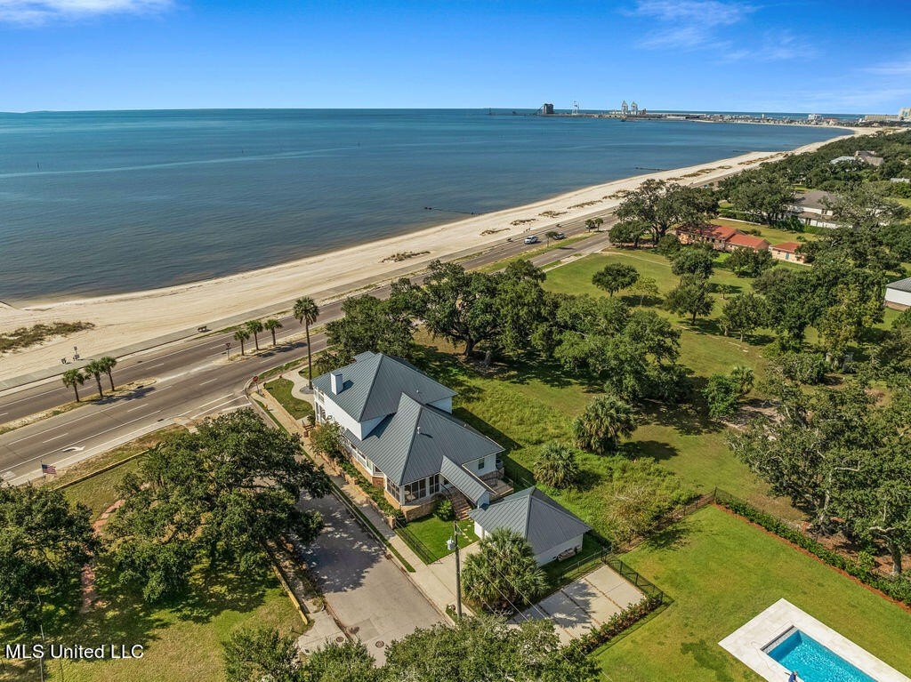 Gulfport, Mississippi, 39501, United States, 4 Bedrooms Bedrooms, ,3 BathroomsBathrooms,Residential,For Sale,1974056