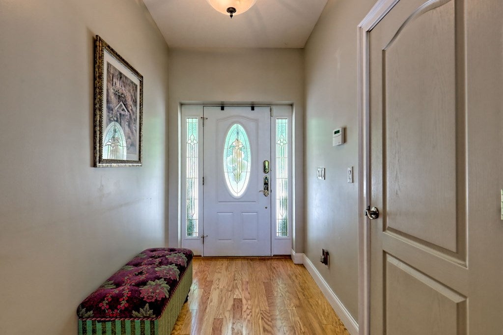 Blairsville, Georgia, 30512, United States, 4 Bedrooms Bedrooms, ,3 BathroomsBathrooms,Residential,For Sale,1827320