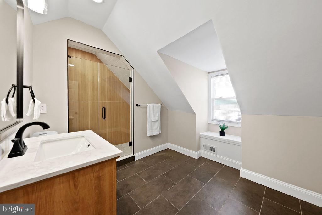 Cinnaminson, New Jersey, 08077, United States, 5 Bedrooms Bedrooms, ,4 BathroomsBathrooms,Residential,For Sale,2032212