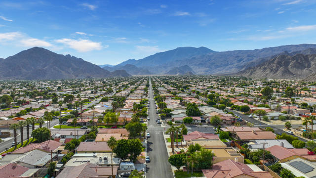 La Quinta, California, 92253, United States, 3 Bedrooms Bedrooms, ,2 BathroomsBathrooms,Residential,For Sale,1996632