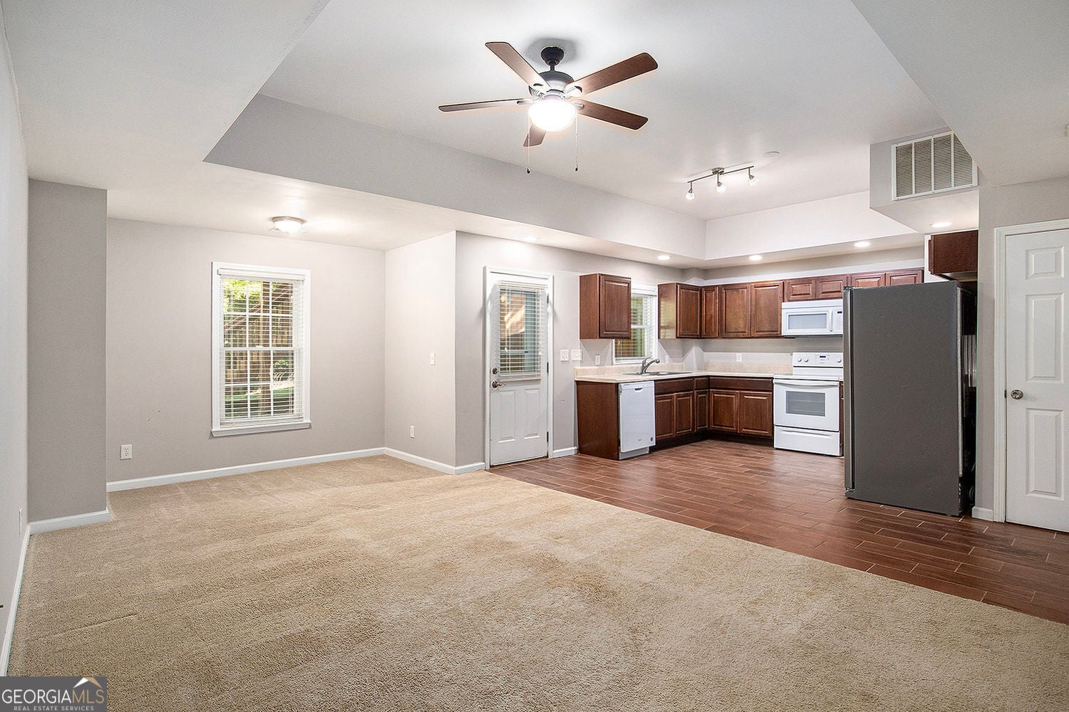 Buford, Georgia, 30518, United States, 7 Bedrooms Bedrooms, ,4 BathroomsBathrooms,Residential,For Sale,1964442