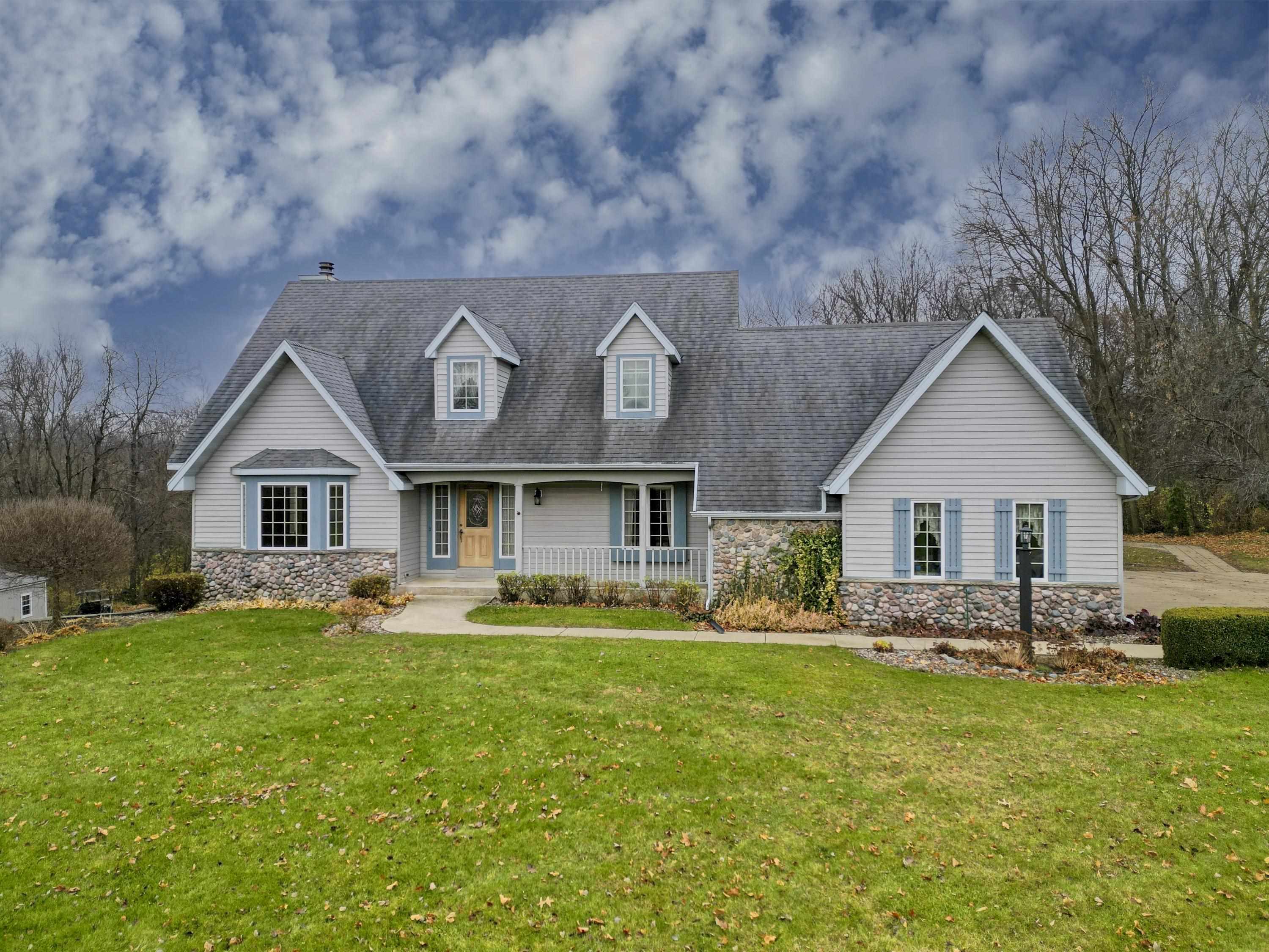 Janesville, Wisconsin, 53545, United States, 3 Bedrooms Bedrooms, ,3 BathroomsBathrooms,Residential,For Sale,1998012