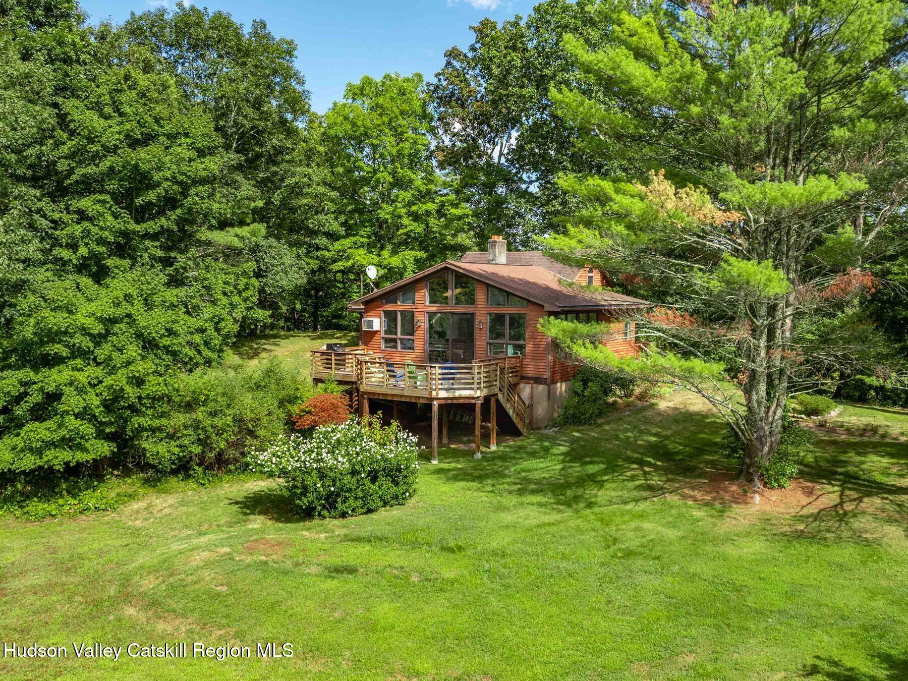 Saugerties, New York, 12477, United States, 3 Bedrooms Bedrooms, ,2 BathroomsBathrooms,Residential,For Sale,1933651