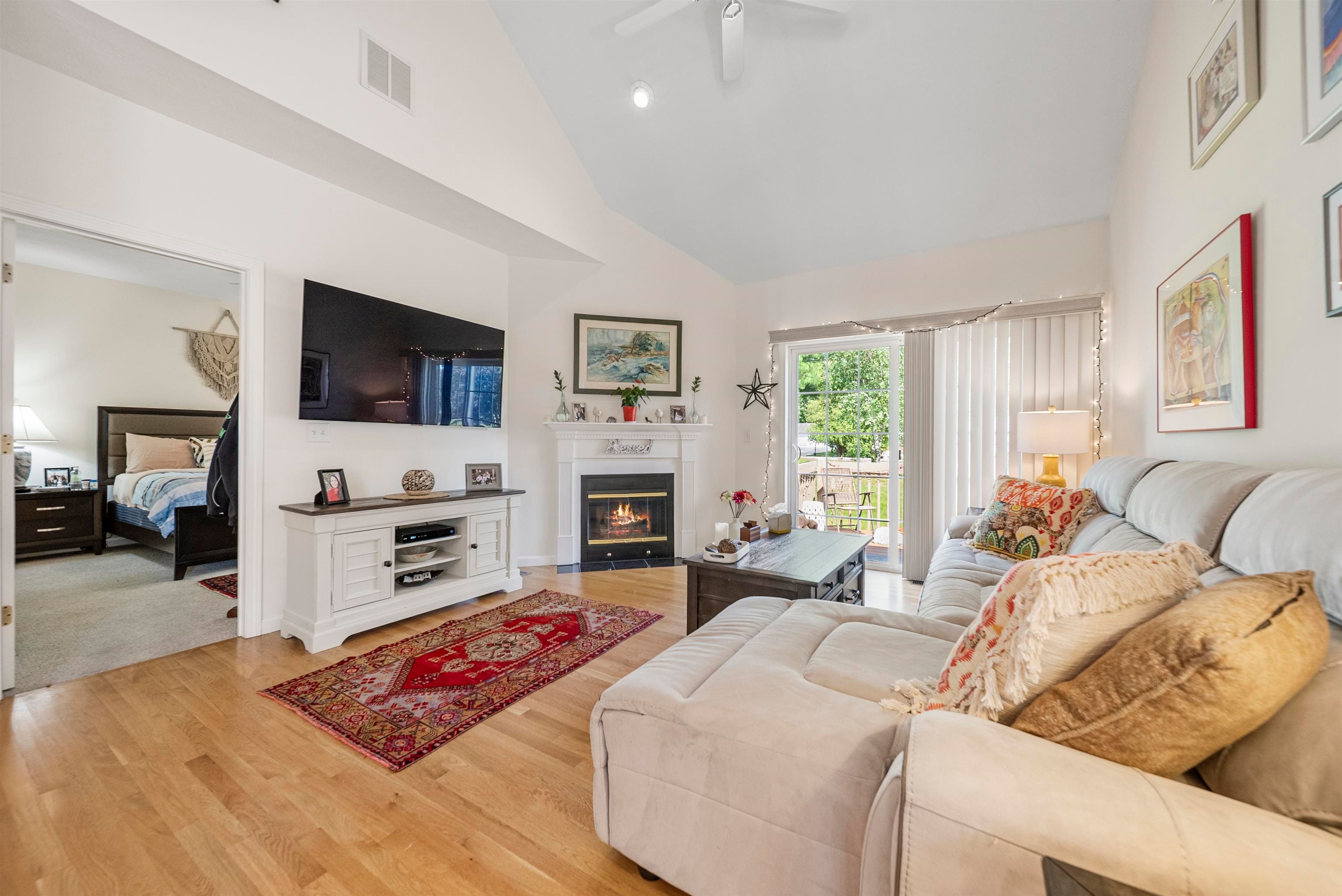 Hooksett, New Hampshire, 03106, United States, 2 Bedrooms Bedrooms, ,2 BathroomsBathrooms,Residential,For Sale,1911621