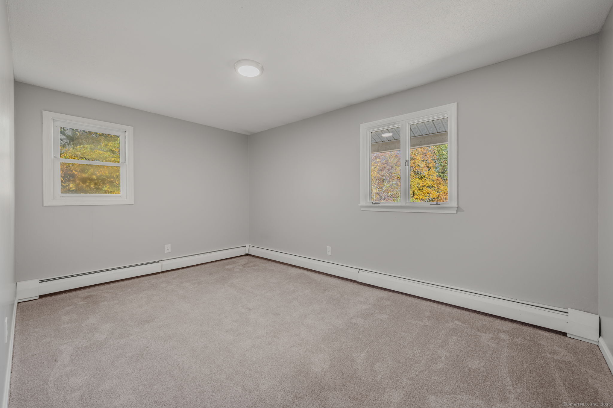 Waterford, Connecticut, 06385, United States, 3 Bedrooms Bedrooms, ,3 BathroomsBathrooms,Residential,For Sale,1969009