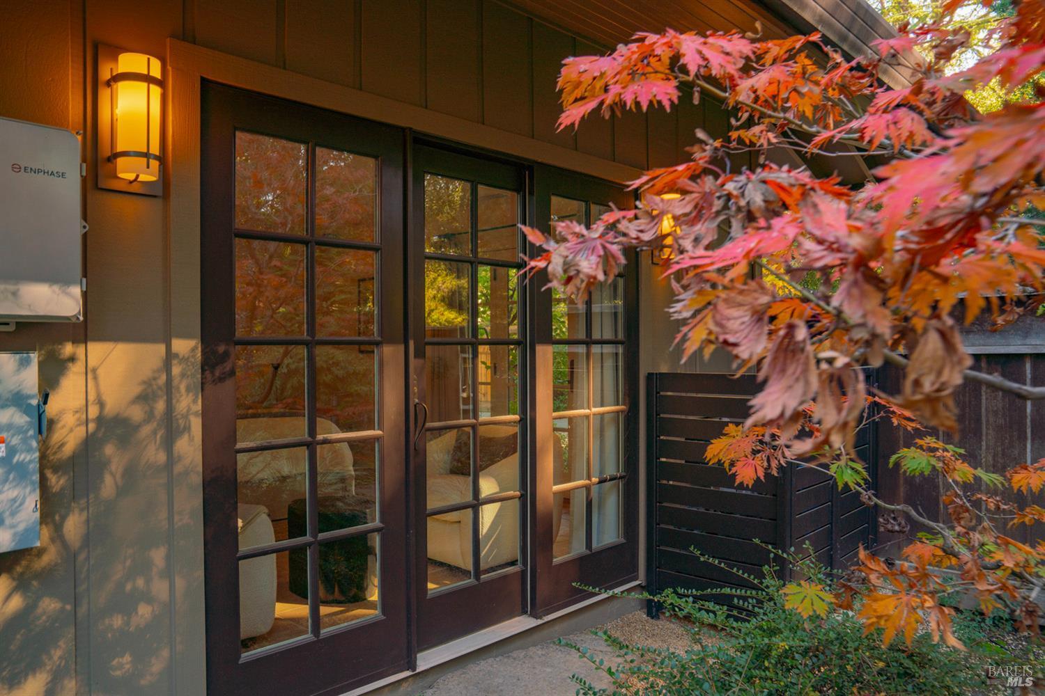 St. Helena, California, 94574, United States, 3 Bedrooms Bedrooms, ,5 BathroomsBathrooms,Residential,For Sale,1998865