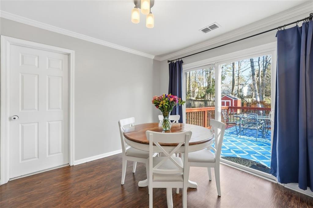 Roswell, Georgia, 30076, United States, 3 Bedrooms Bedrooms, ,2 BathroomsBathrooms,Residential,For Sale,2002041