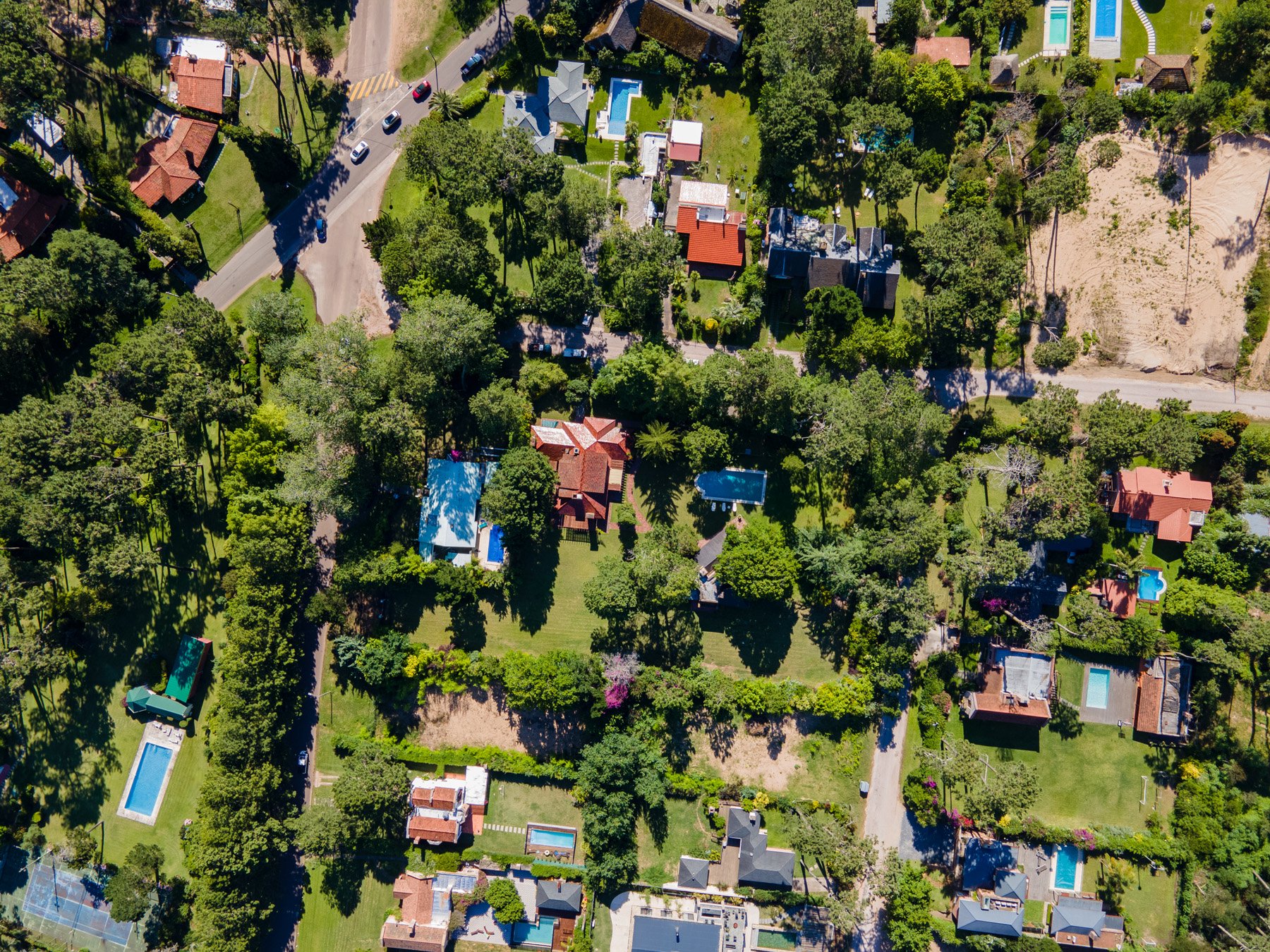  Prominent property in a residential neighborhood - 物件實景