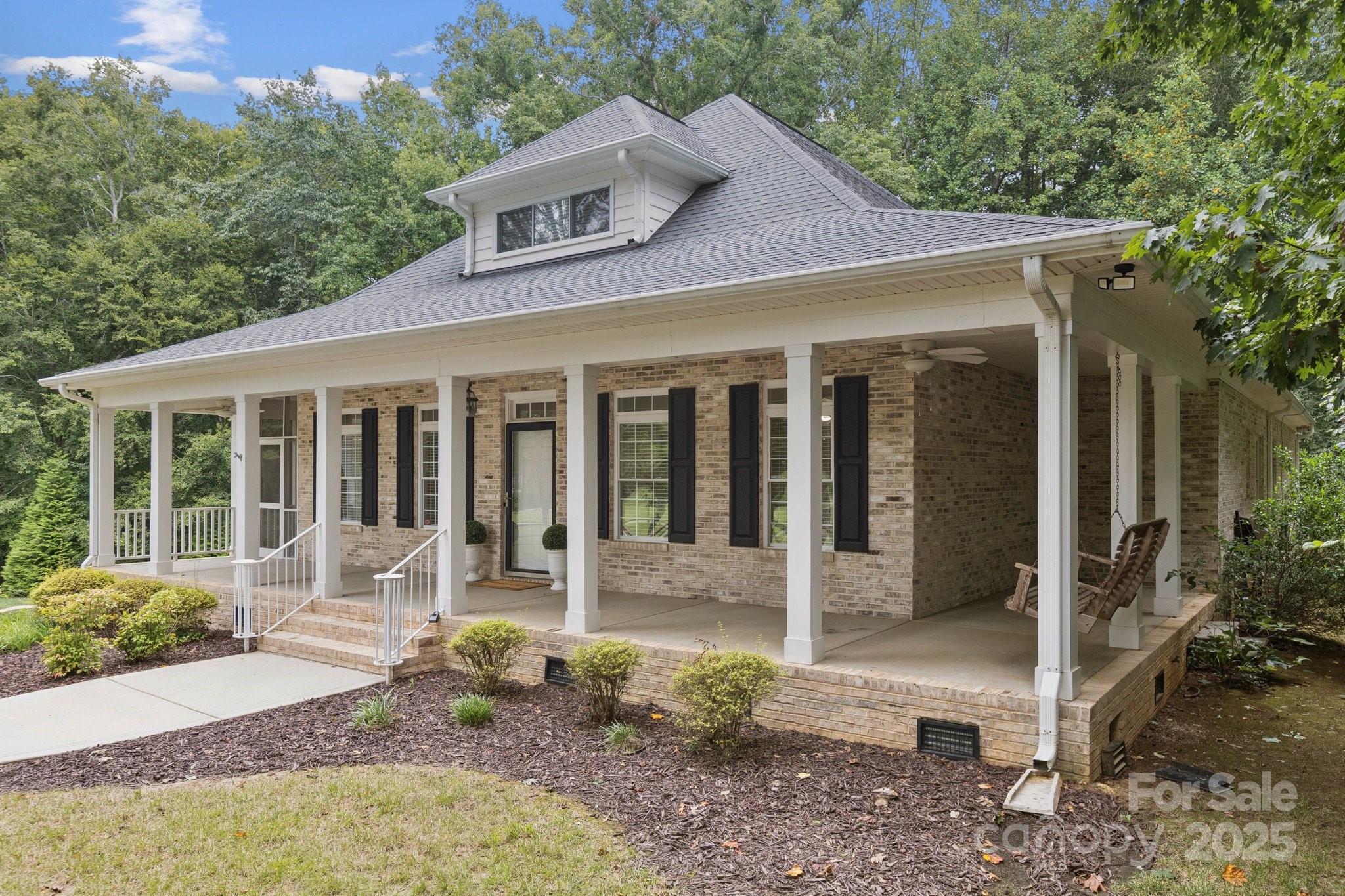 Waxhaw, North Carolina, 28173, United States, 3 Bedrooms Bedrooms, ,3 BathroomsBathrooms,Residential,For Sale,1911219