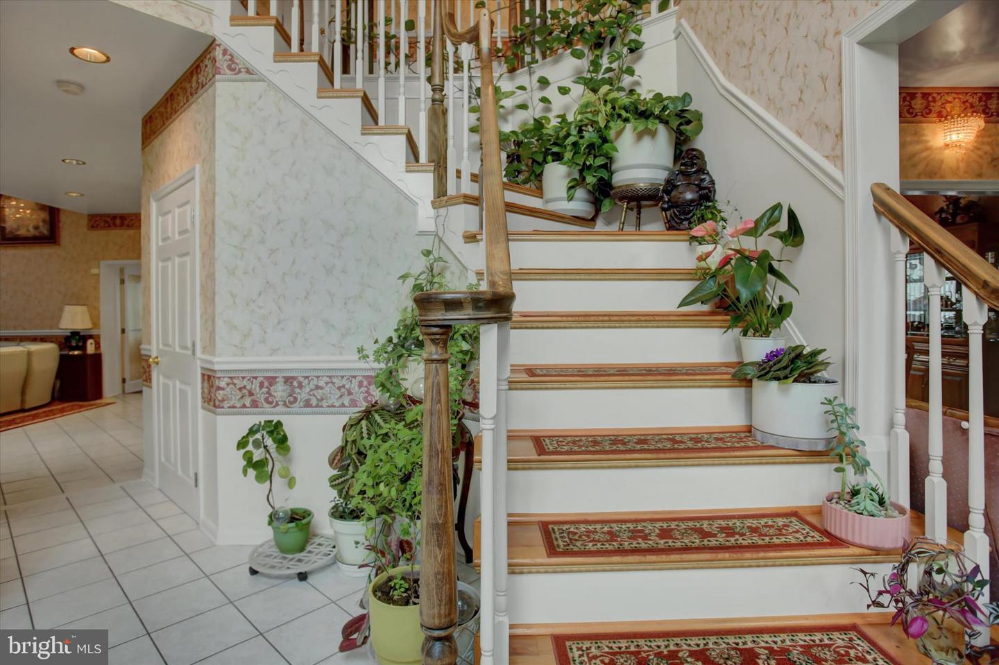 Chambersburg, Pennsylvania, 17202, United States, 5 Bedrooms Bedrooms, ,6 BathroomsBathrooms,Residential,For Sale,1989609