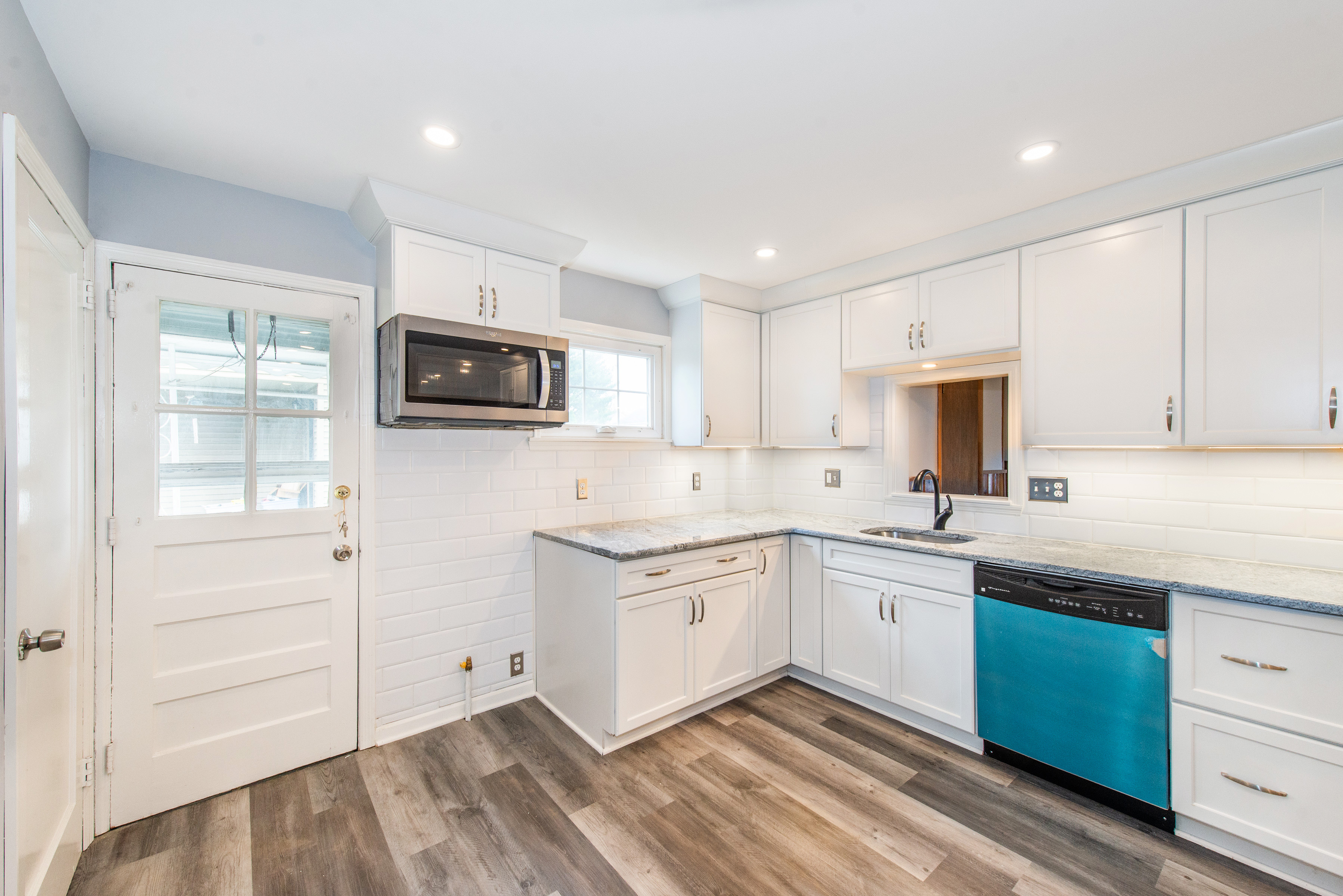 Nutley, New Jersey, 07110, United States, 3 Bedrooms Bedrooms, ,2 BathroomsBathrooms,Residential,For Sale,1977150