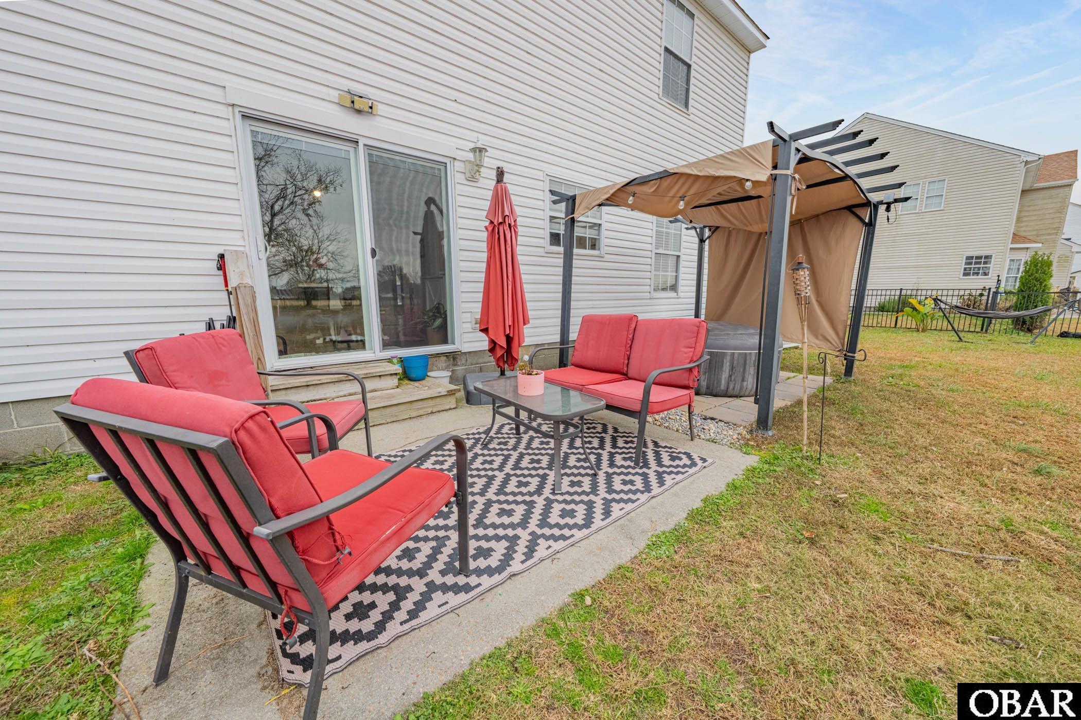 Moyock, North Carolina, 27958, United States, 6 Bedrooms Bedrooms, ,3 BathroomsBathrooms,Residential,For Sale,1997191