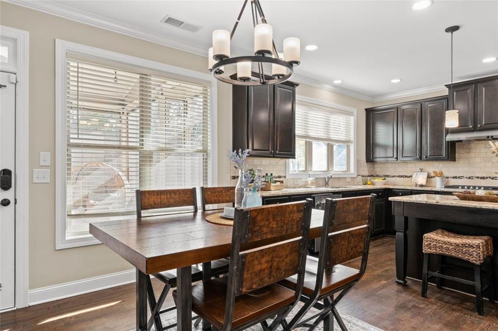 Buford, Georgia, 30518, United States, 6 Bedrooms Bedrooms, ,5 BathroomsBathrooms,Residential,For Sale,1987580