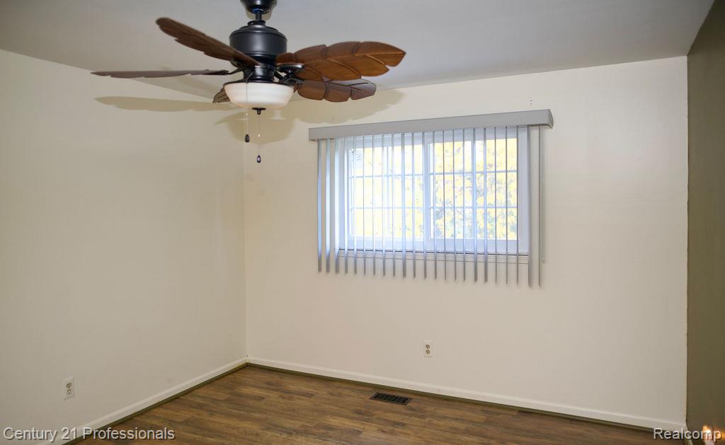 RochesterHills, Michigan, 48309, United States, 4 Bedrooms Bedrooms, ,3 BathroomsBathrooms,Residential,For Sale,1976232