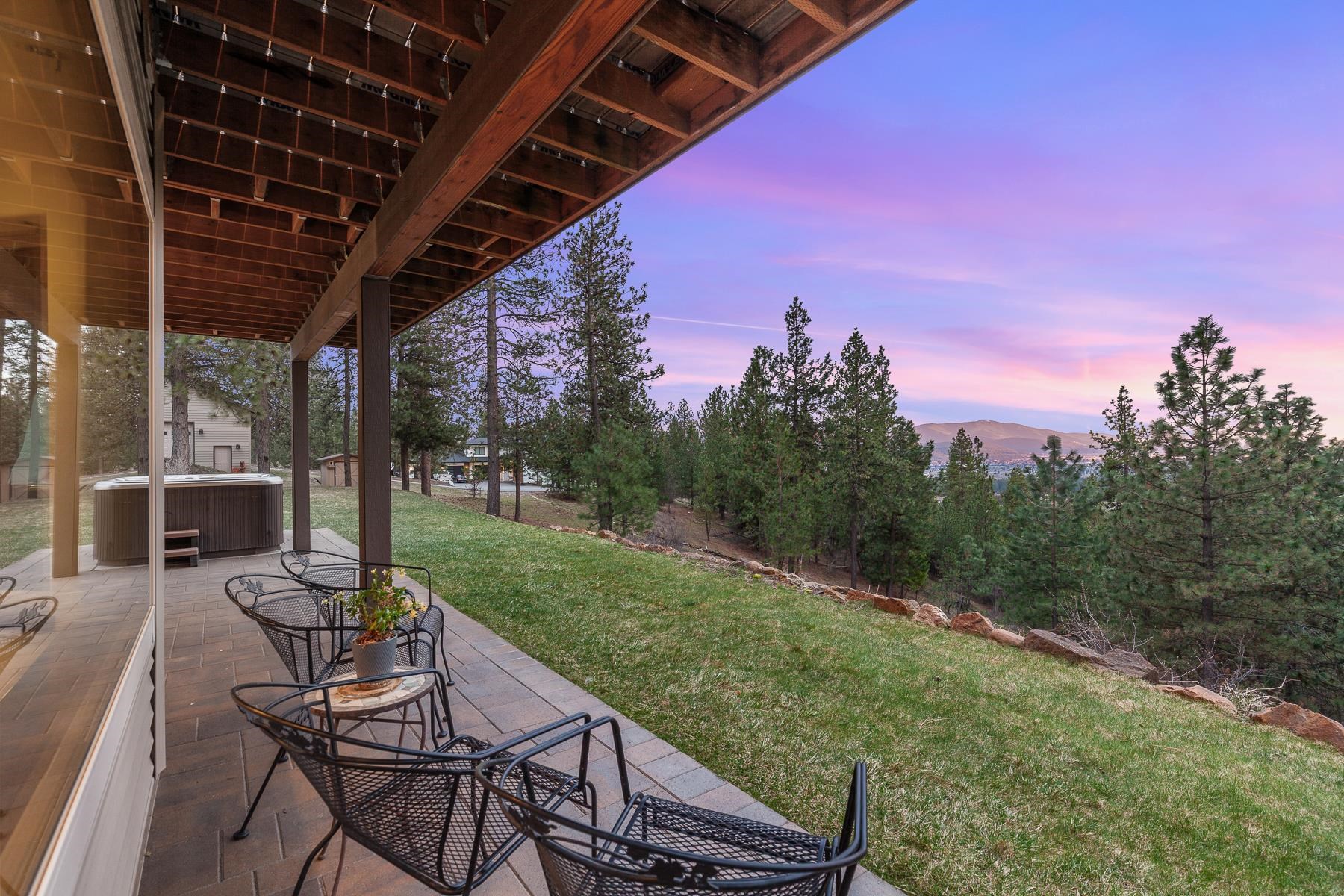 Newman Lake, Washington, 99025, United States, 3 Bedrooms Bedrooms, ,4 BathroomsBathrooms,Residential,For Sale,2028659