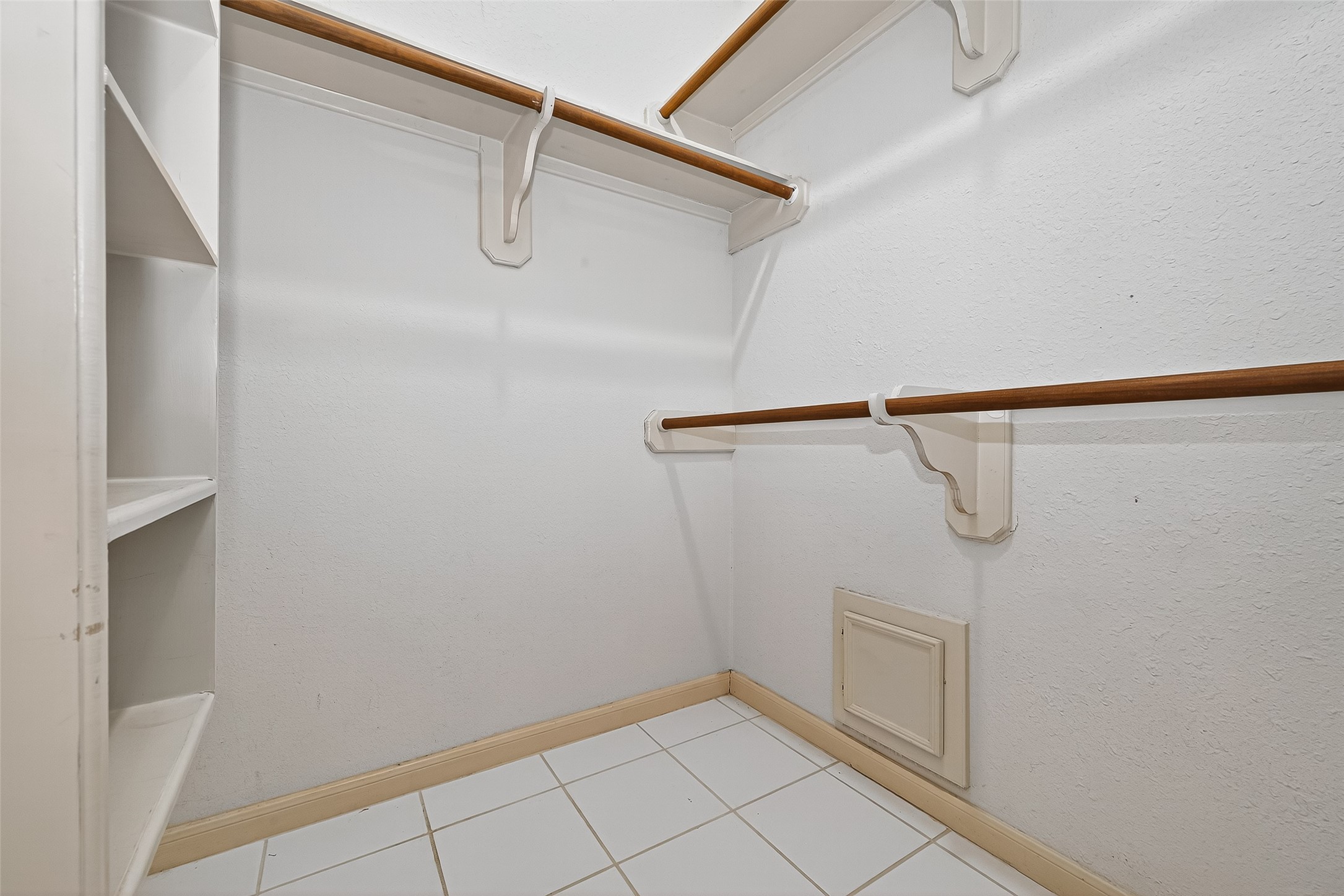 Sugar Land, Texas, 77478, United States, 5 Bedrooms Bedrooms, ,4 BathroomsBathrooms,Residential,For Sale,1971376