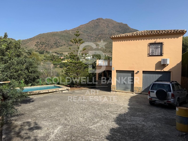 Estepona, Andalusia, ES, 4 Bedrooms Bedrooms, ,1 BathroomBathrooms,Residential,For Sale,1806484