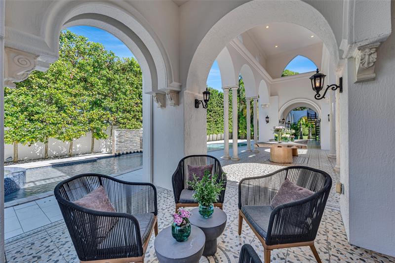 Miami, Florida, 33143, United States, 8 Bedrooms Bedrooms, ,10 BathroomsBathrooms,Residential,For Sale,1989350