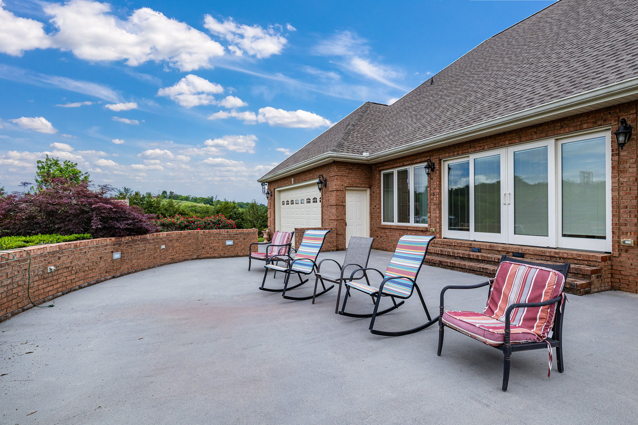 Sevierville, Tennessee, 37876, United States, 3 Bedrooms Bedrooms, ,3 BathroomsBathrooms,Residential,For Sale,1979818