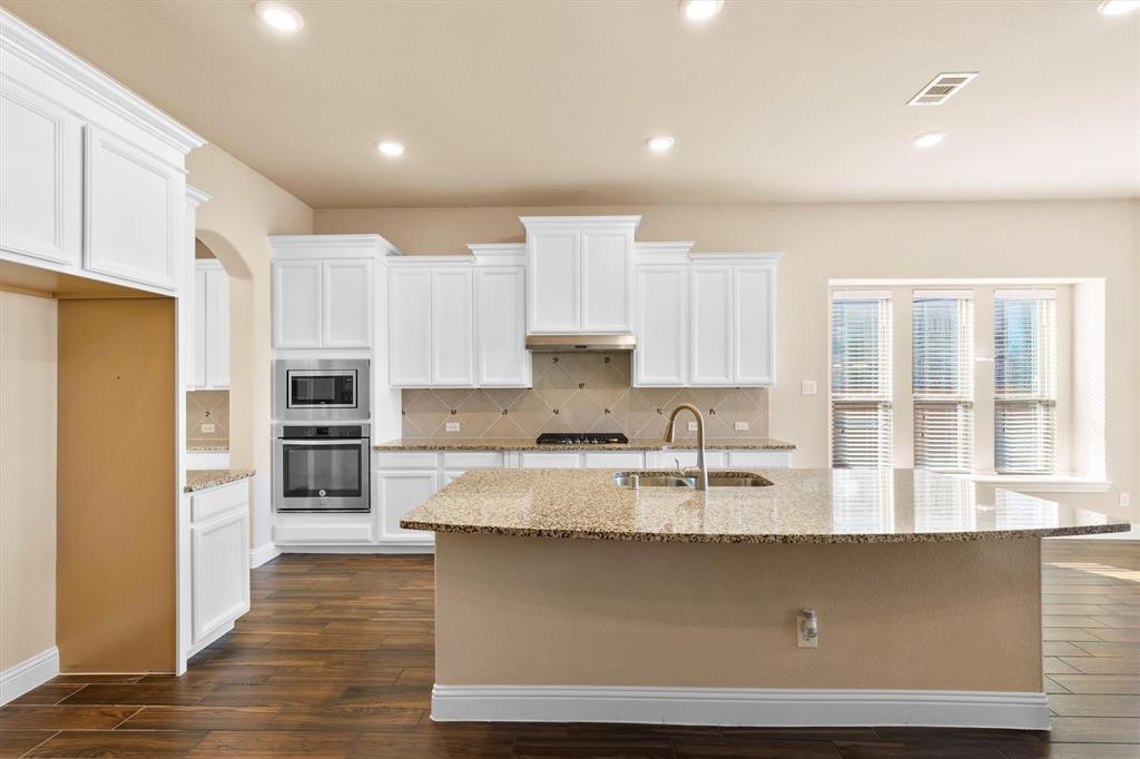 Wylie, Texas, 75098, United States, 5 Bedrooms Bedrooms, ,4 BathroomsBathrooms,Residential,For Sale,1950994