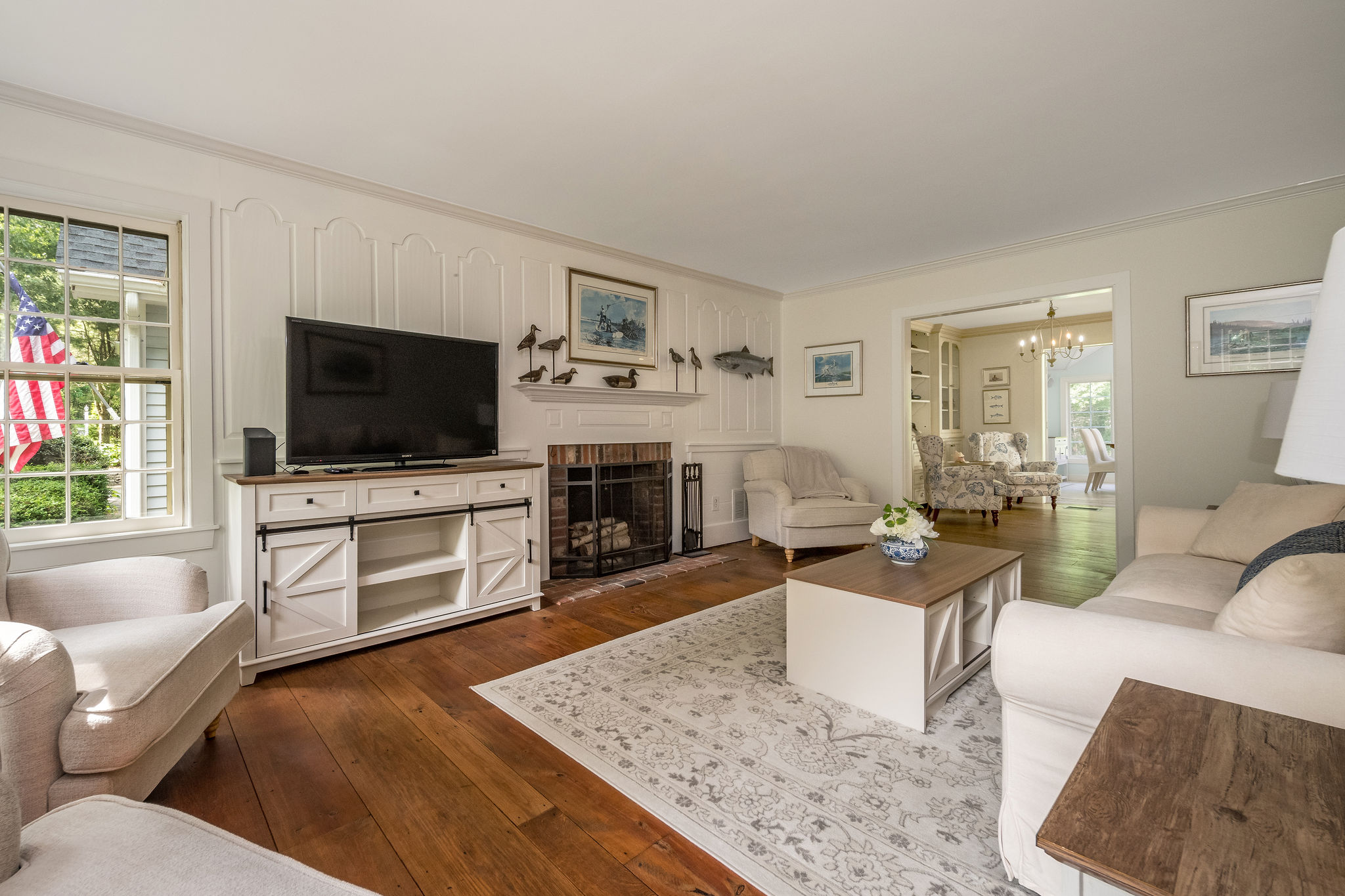  Experience shoreline luxury in this exceptional Colonial home - 物件實景
