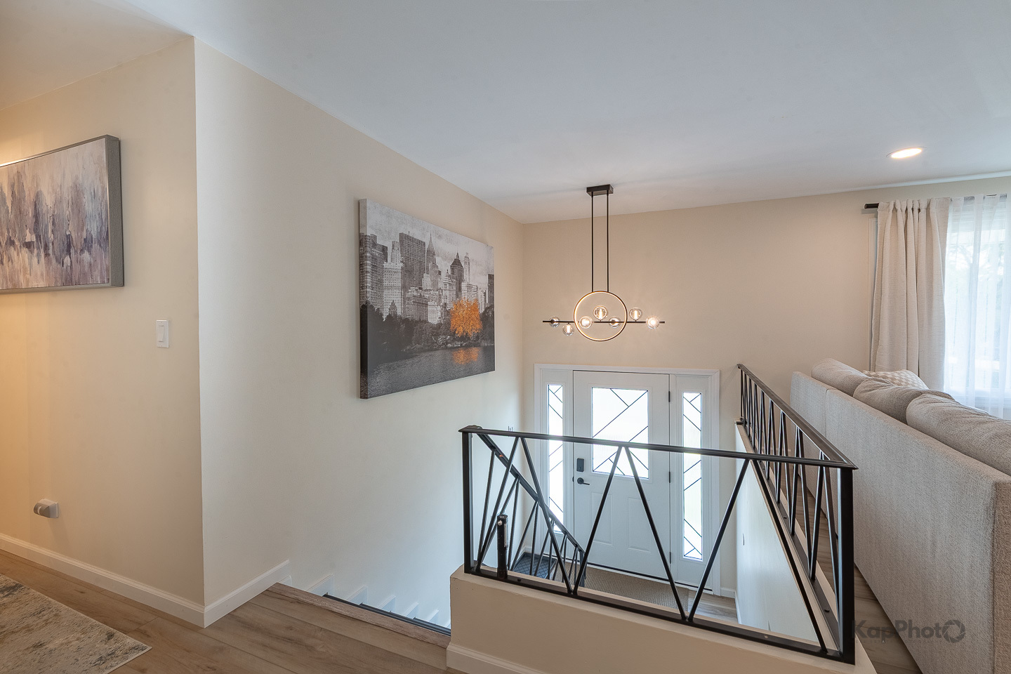 Schaumburg, Illinois, 60193, United States, 4 Bedrooms Bedrooms, ,3 BathroomsBathrooms,Residential,For Sale,1983242