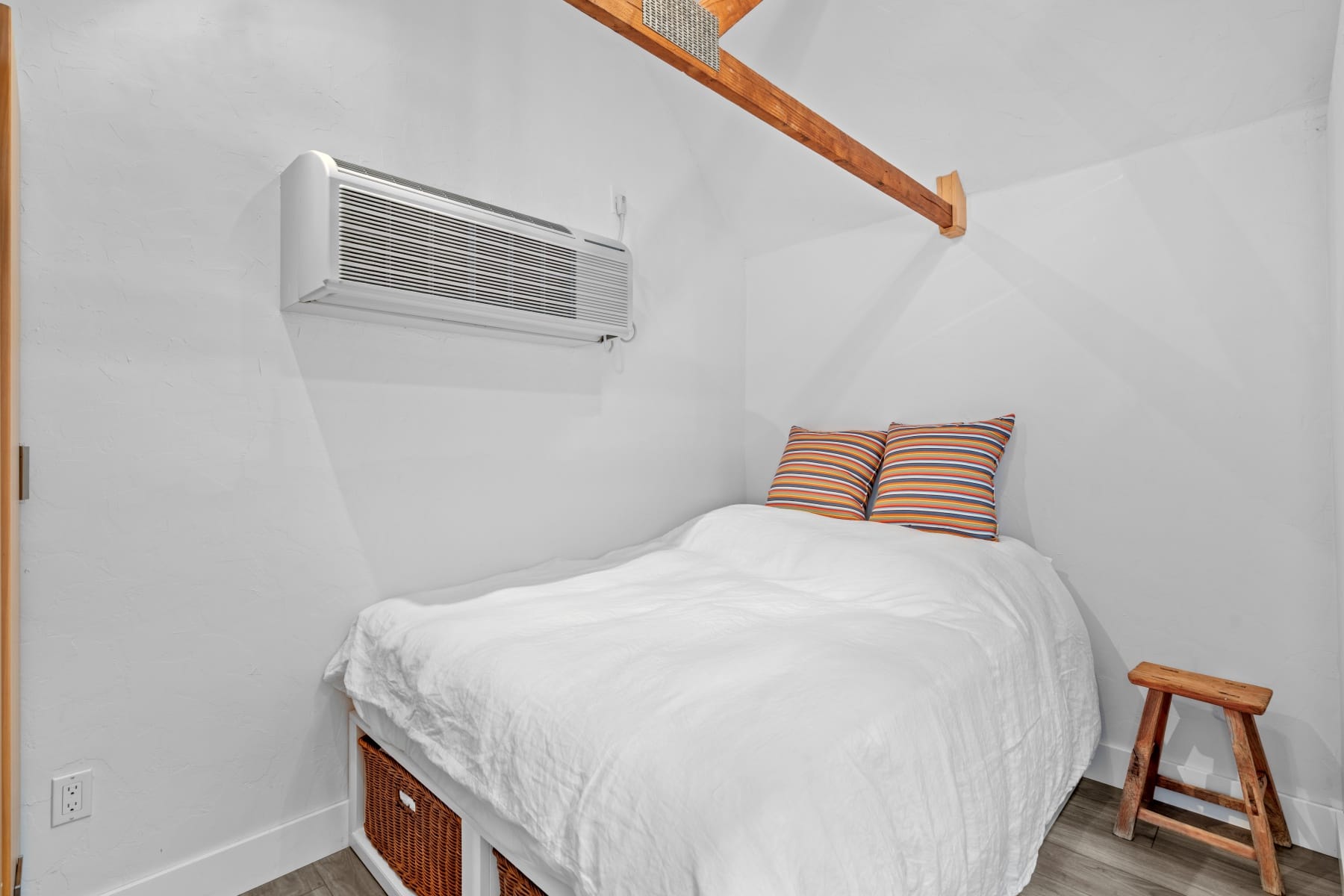  7720 S Macadam AVE Portland, OR 97219 - 物件實景