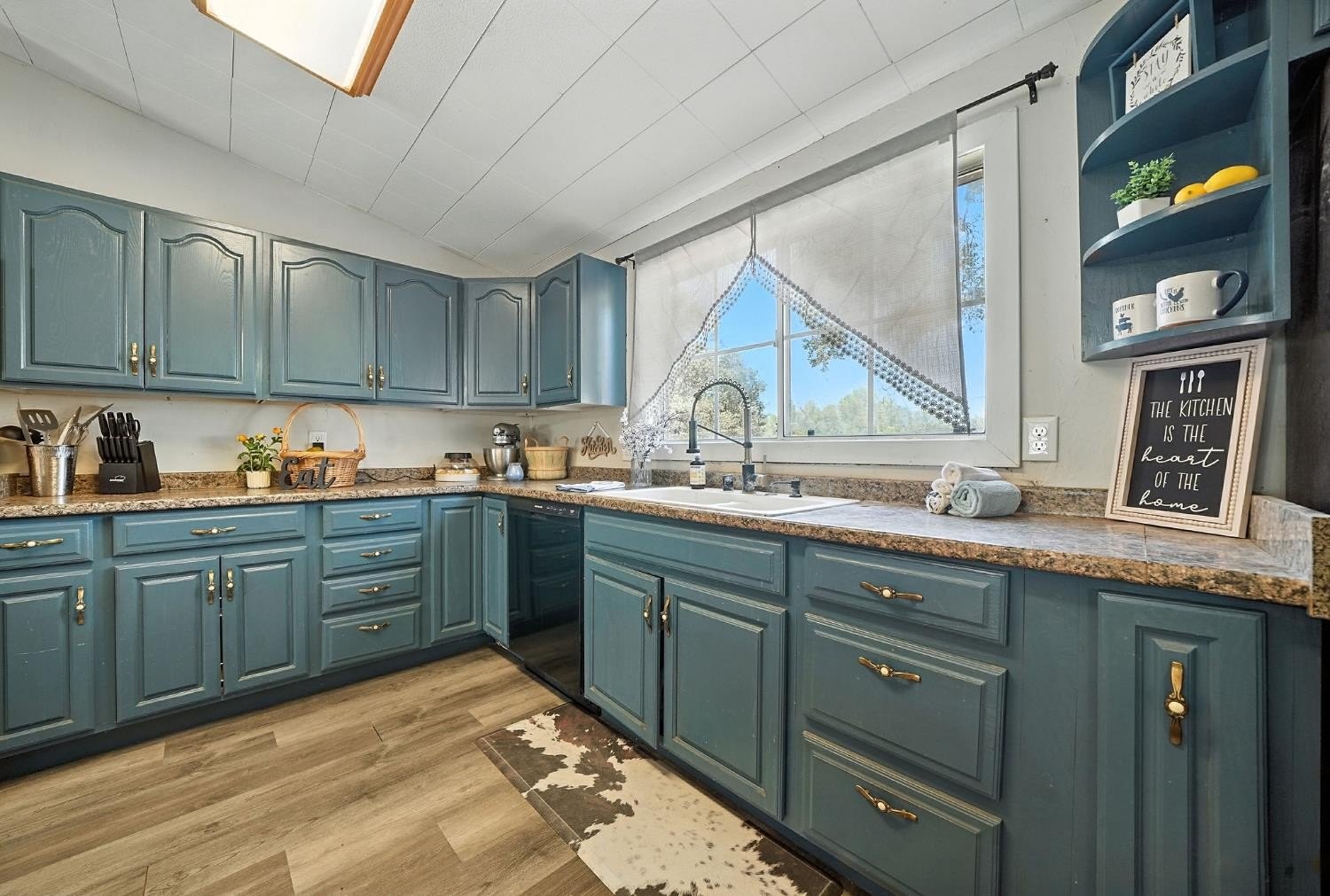 Valley Springs, California, 95252, United States, 3 Bedrooms Bedrooms, ,2 BathroomsBathrooms,Residential,For Sale,1979453