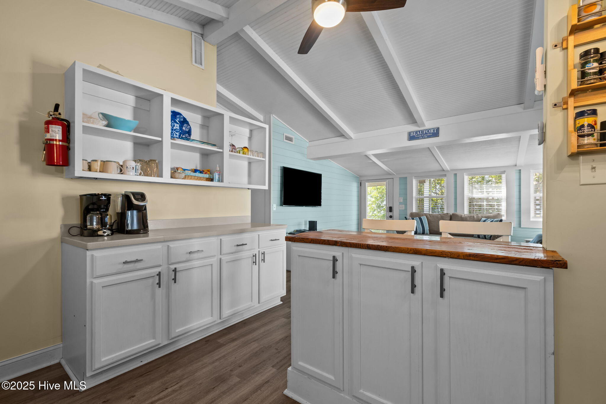 Beaufort, North Carolina, 28516, United States, 3 Bedrooms Bedrooms, ,2 BathroomsBathrooms,Residential,For Sale,1994463